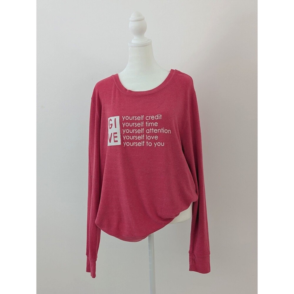 Peace Love World Sweatshirt Women M / L Pink Scoop-neck Text Graphics Thumhole